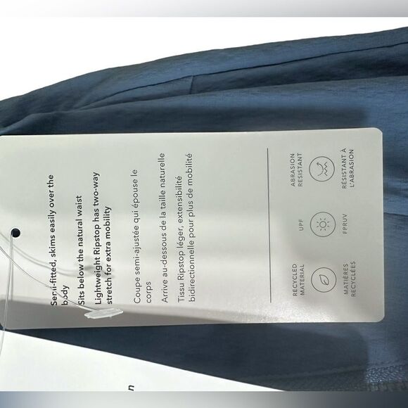 NWT Athleta Trekkie North Shorts in Cottage Blue - Size 18 - Picture 10 of 10